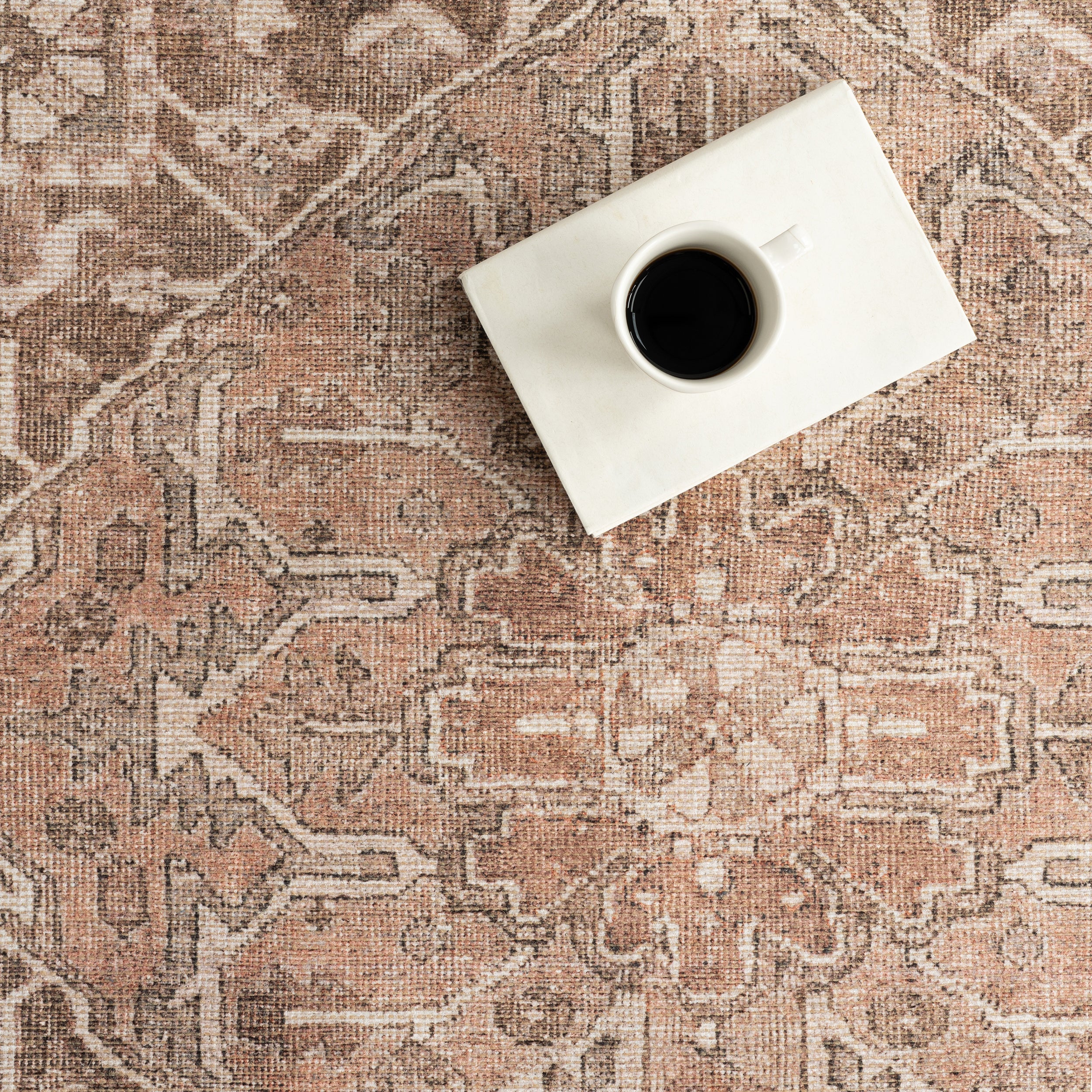 Hillstone Collection Mariposa Traditional Vintage Medallion Area Rug - Image 7