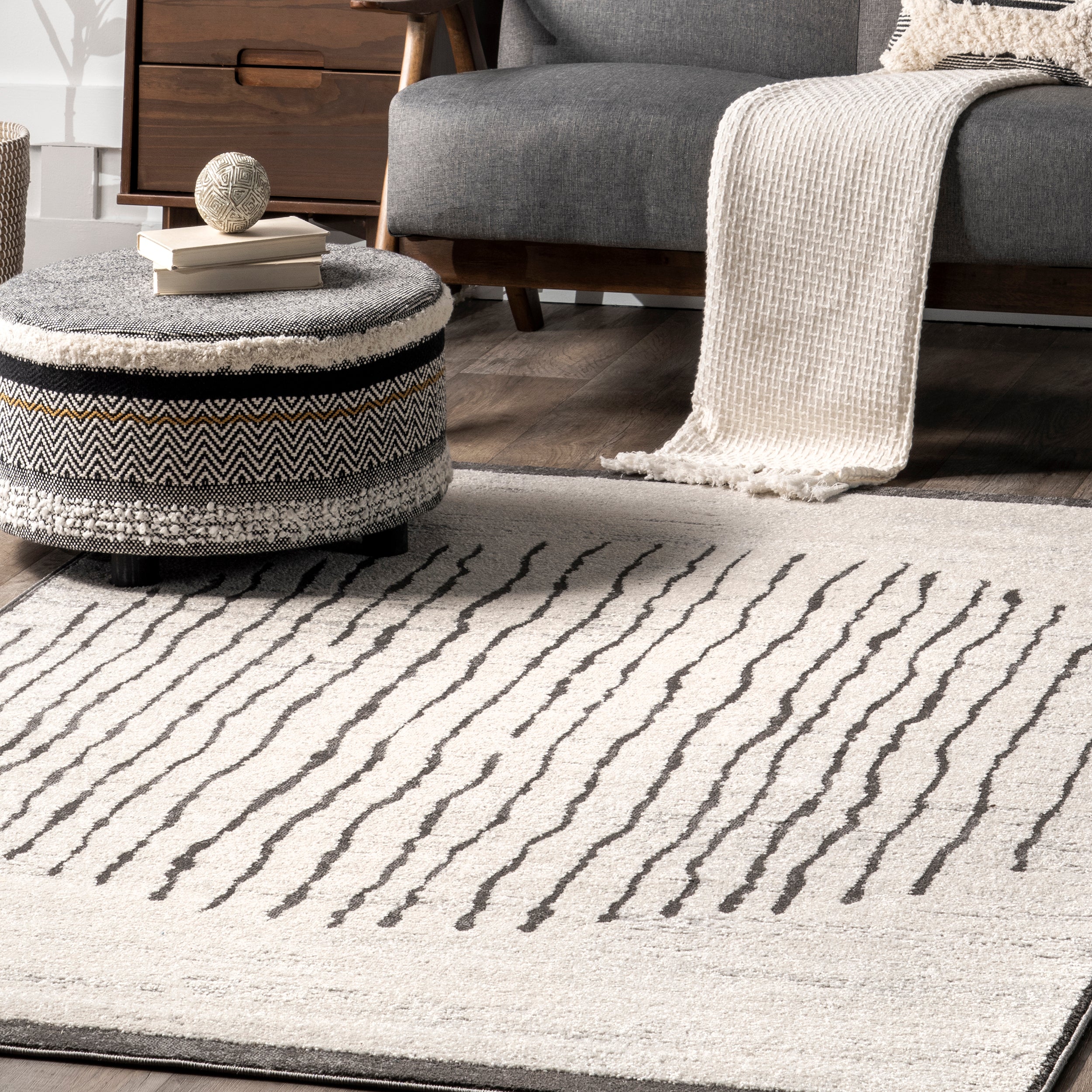 Shireen Contemporary Circle Area Rug - Image 9