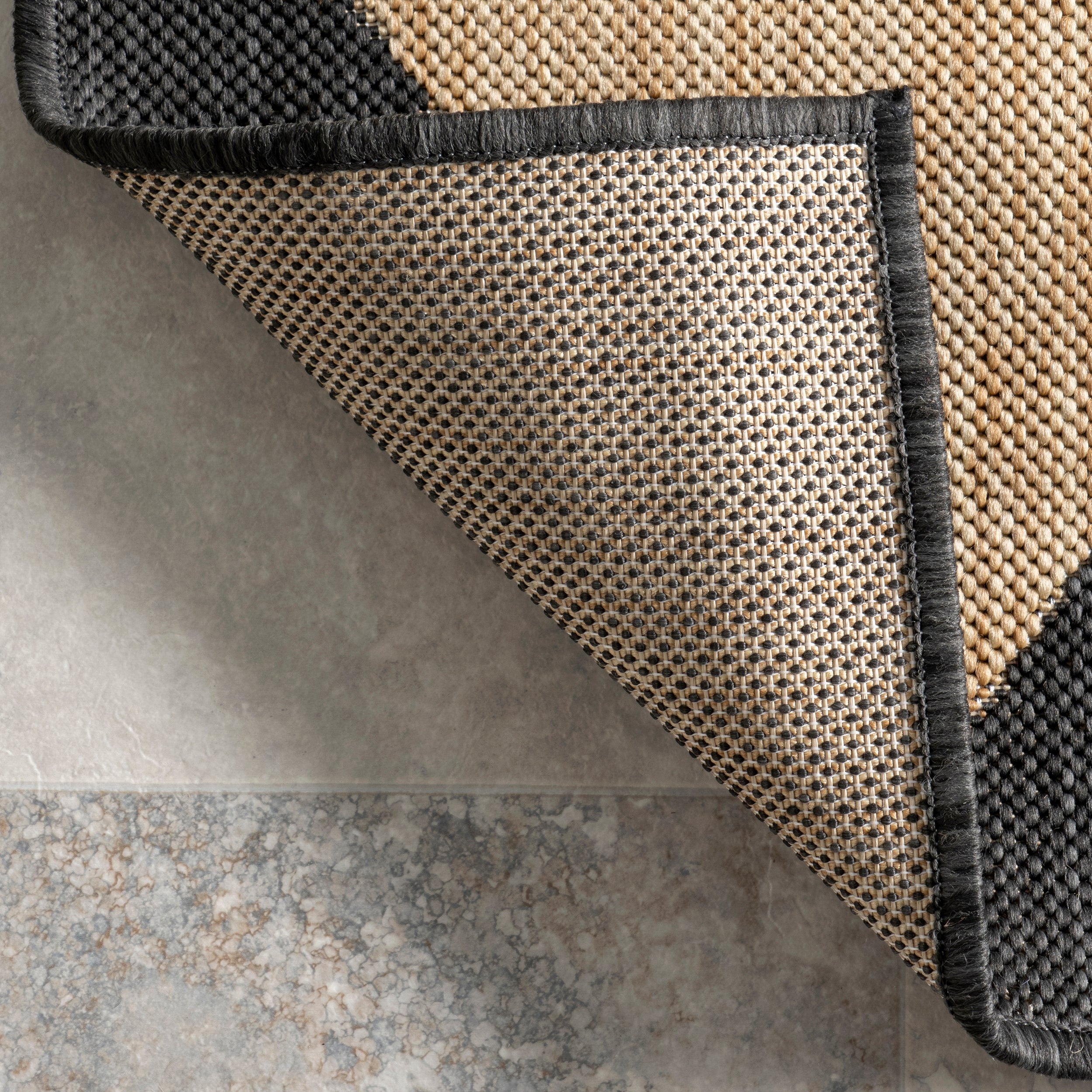 Sabina Diamond Trellis Indoor/Outdoor Area Rug - Image 17