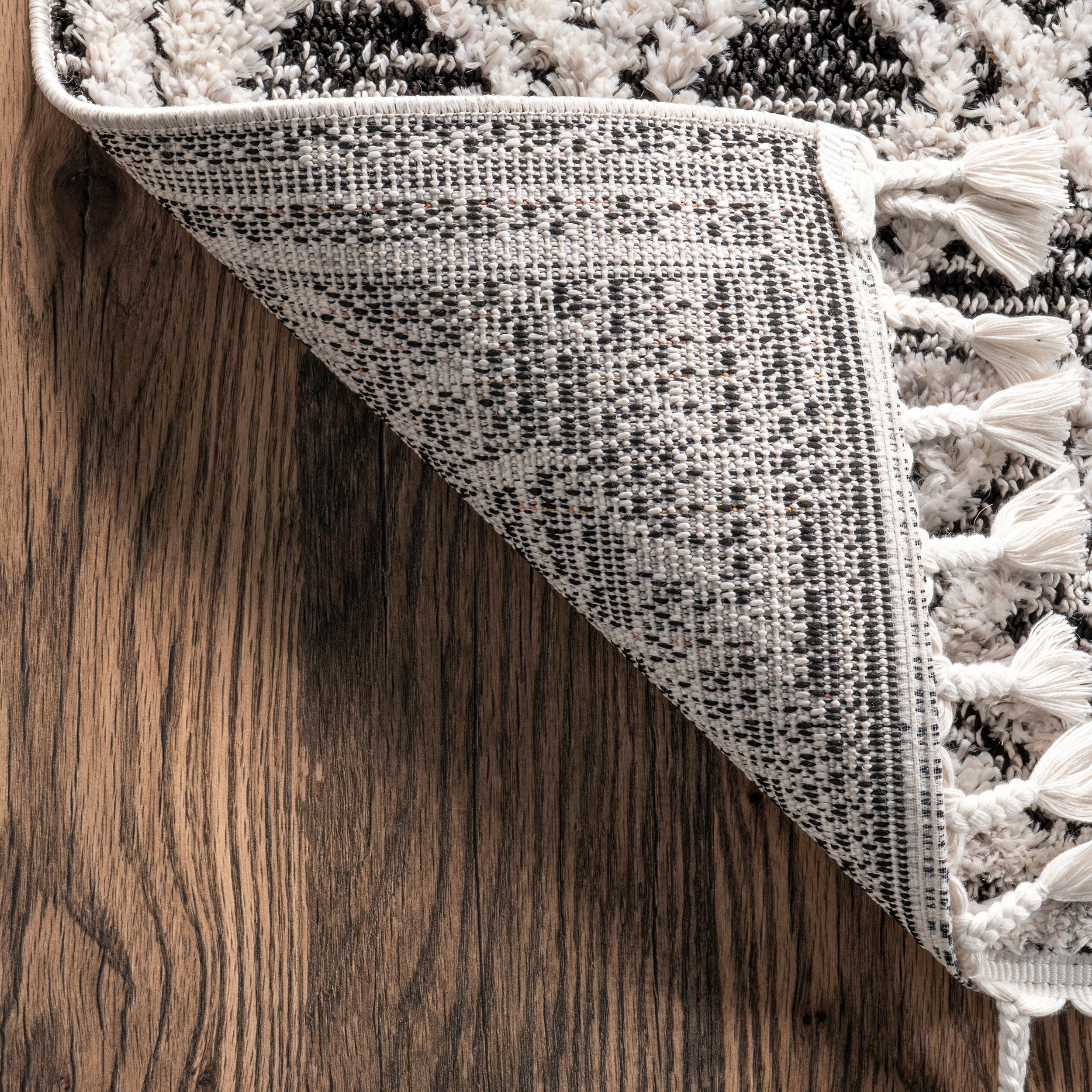 Ansley Moroccan Lattice Tassel Area Rug - Image 7