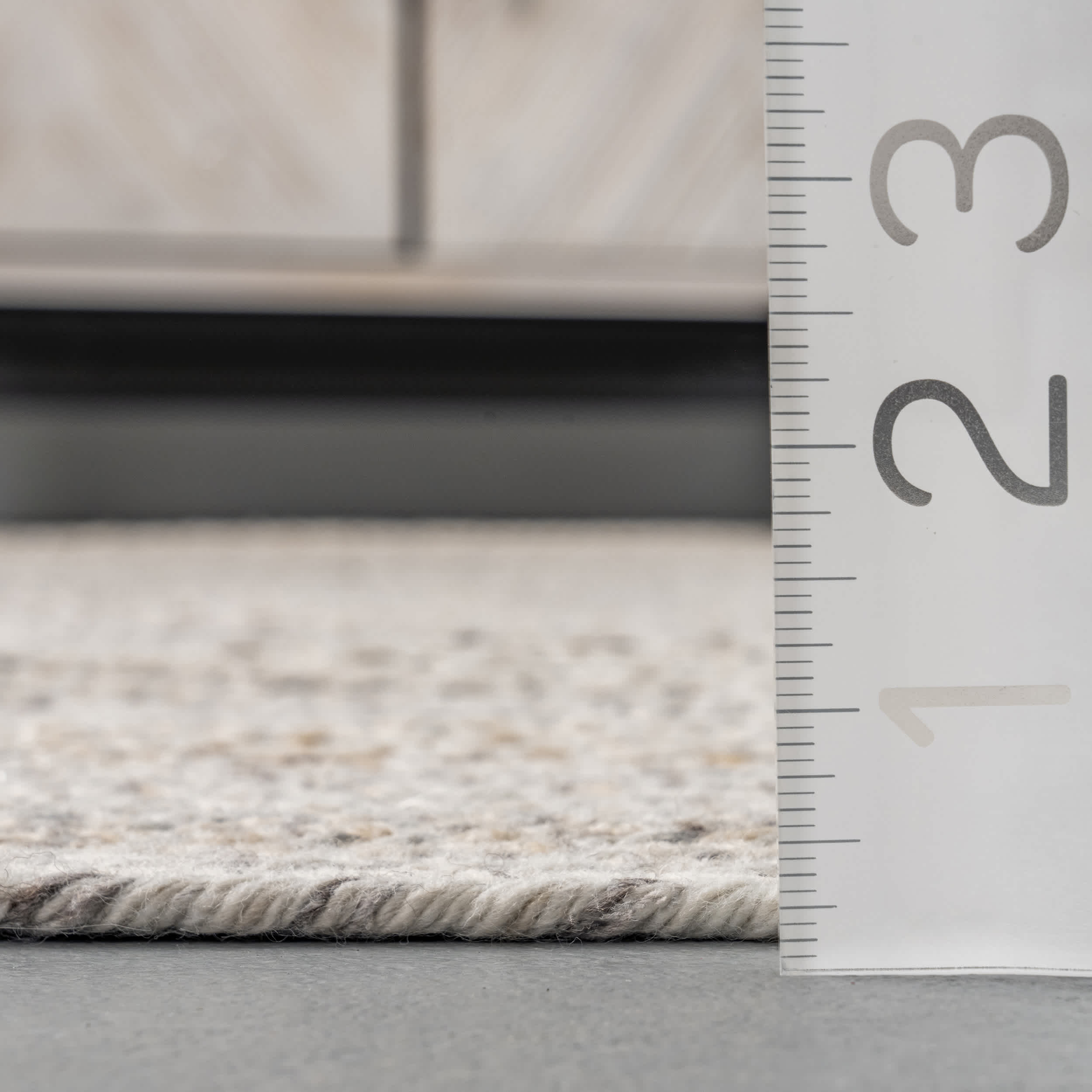 Kyla Handmade Braided Farmhouse Round Area Rug - Image 3