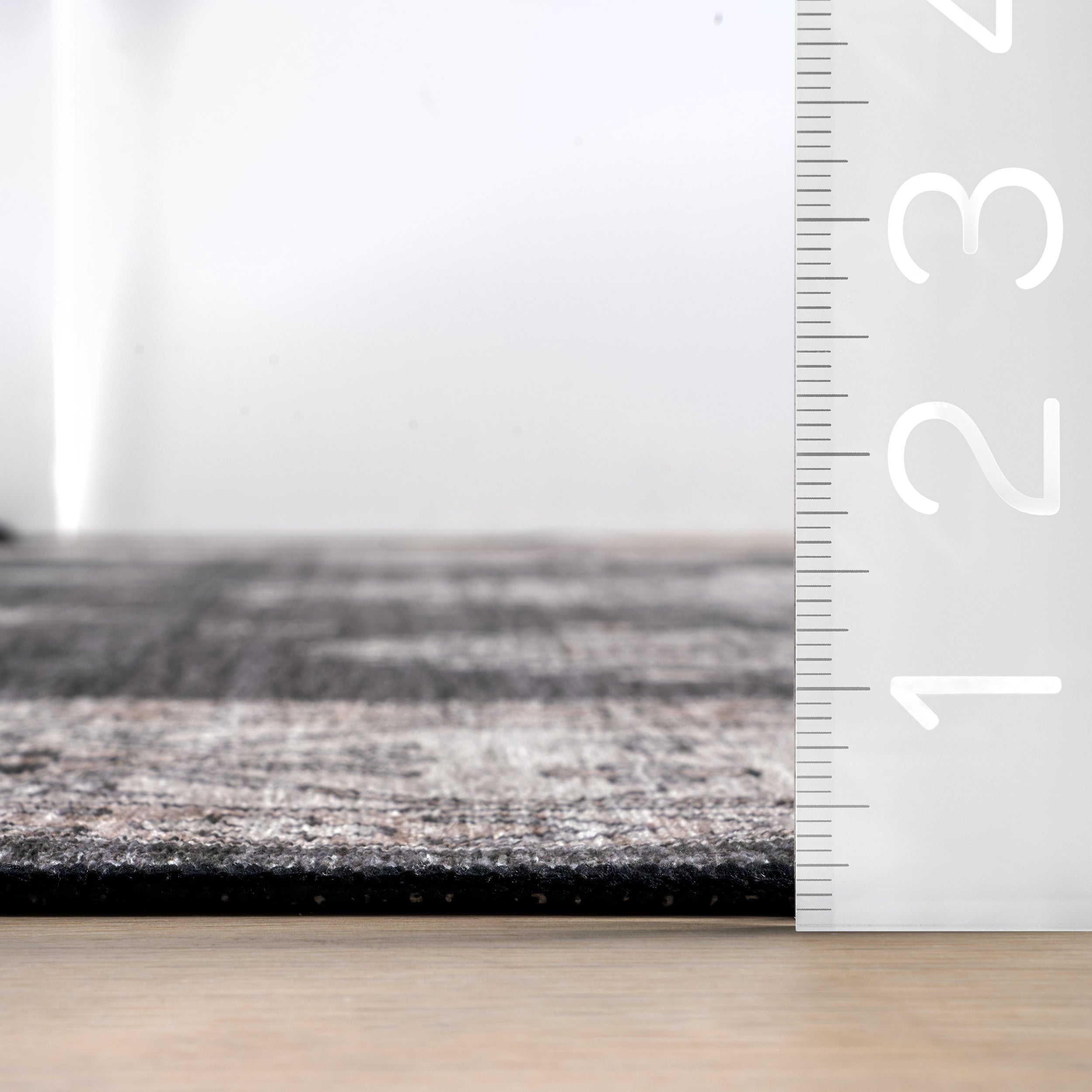 Moxie SplashGuard Traditional Bordered Machine Washable Area Rug - Image 3