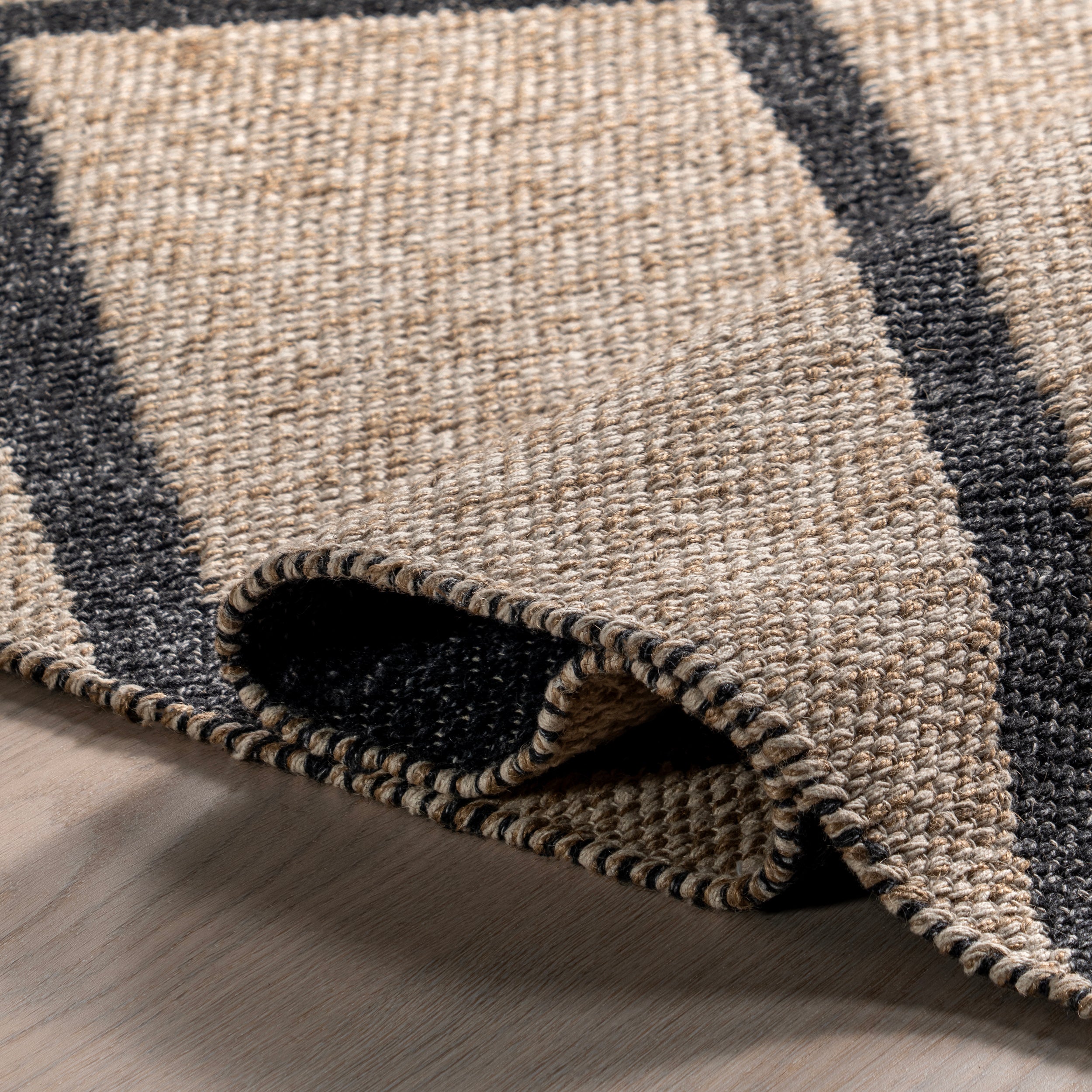 Bronte Geometric Reversible Wool Blend Area Rug - Image 4