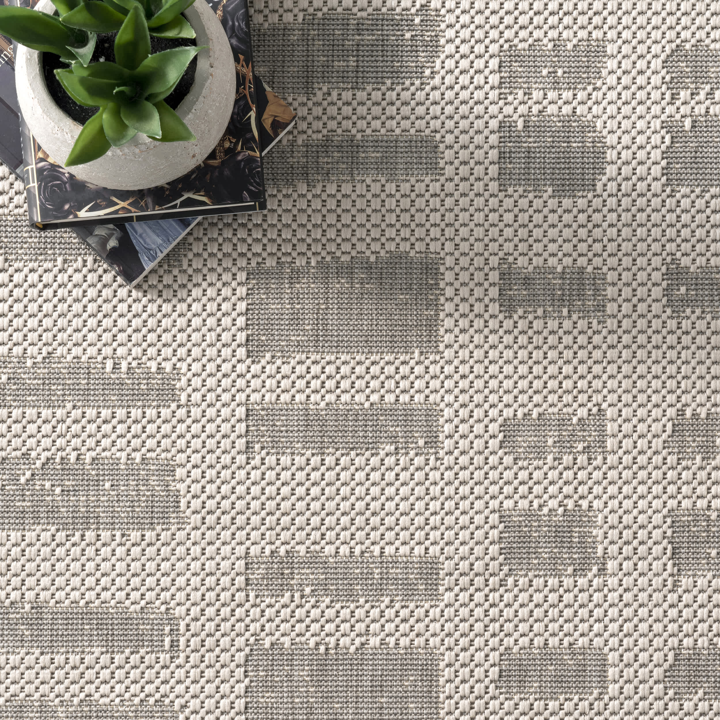 Marin Contemporary Indoor/Outdoor Area Rug - Image 12