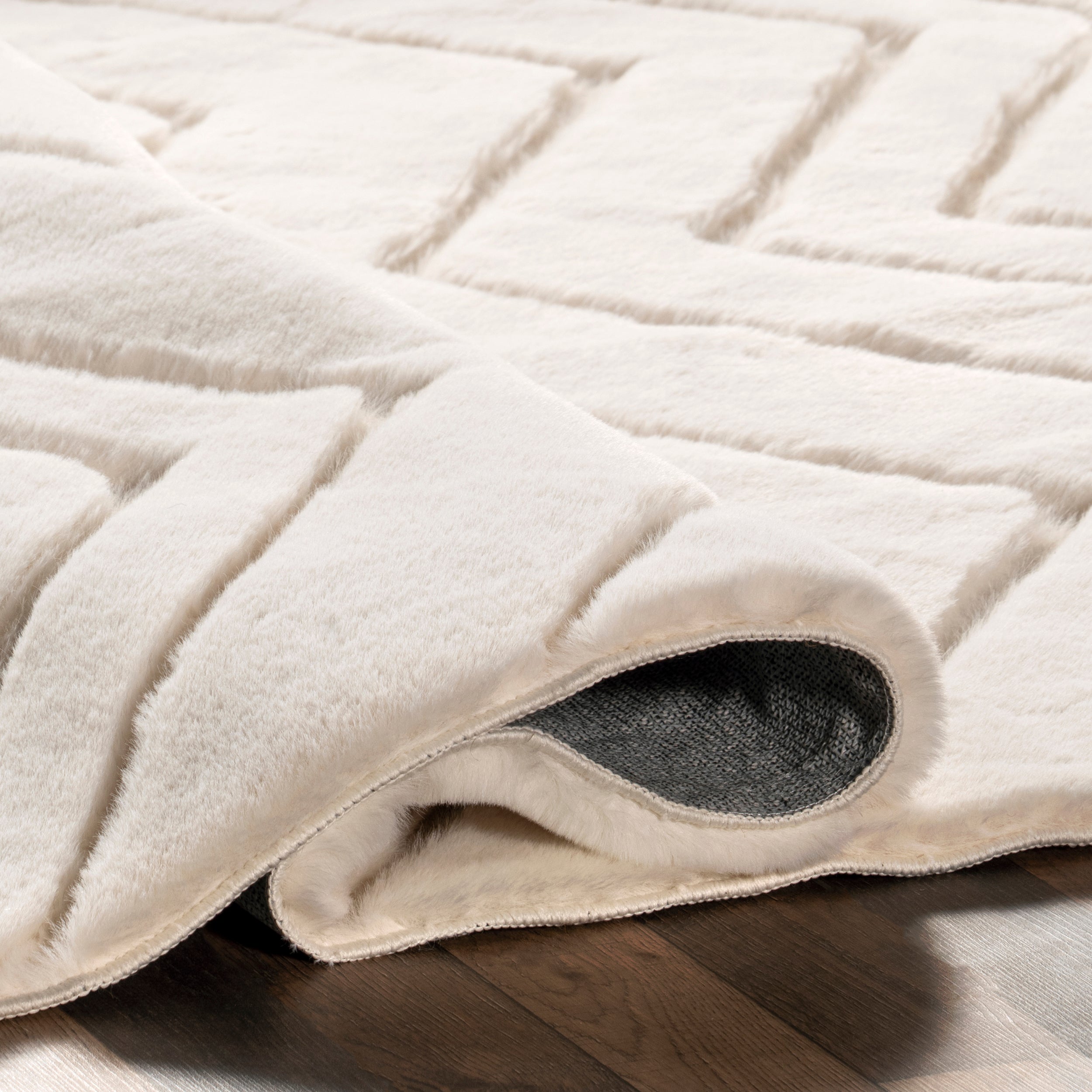 Chevron Faux Rabbit Machine Washable Area Rug - Image 4