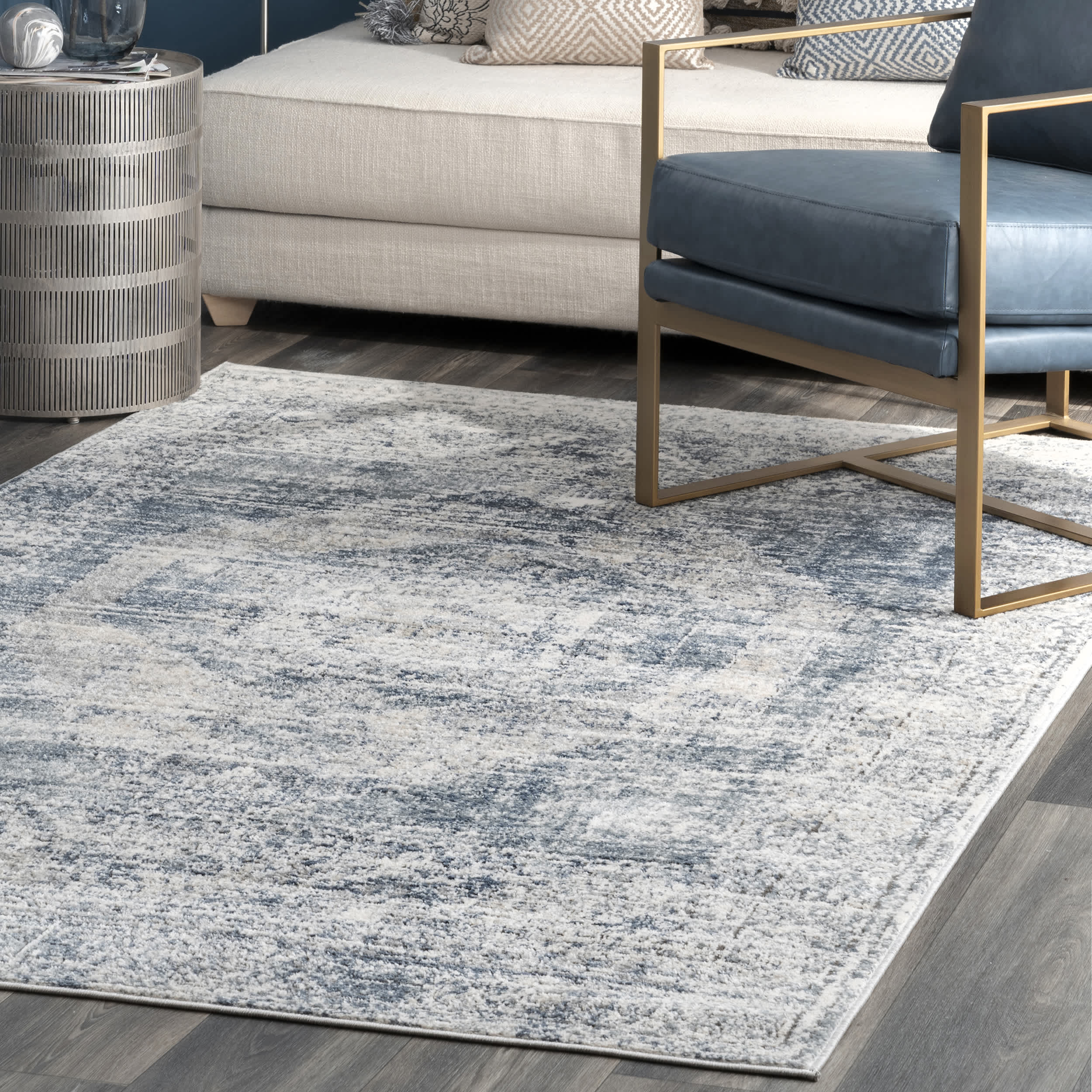 Jayla Barbed Iris Medallion Area Rug - Image 2