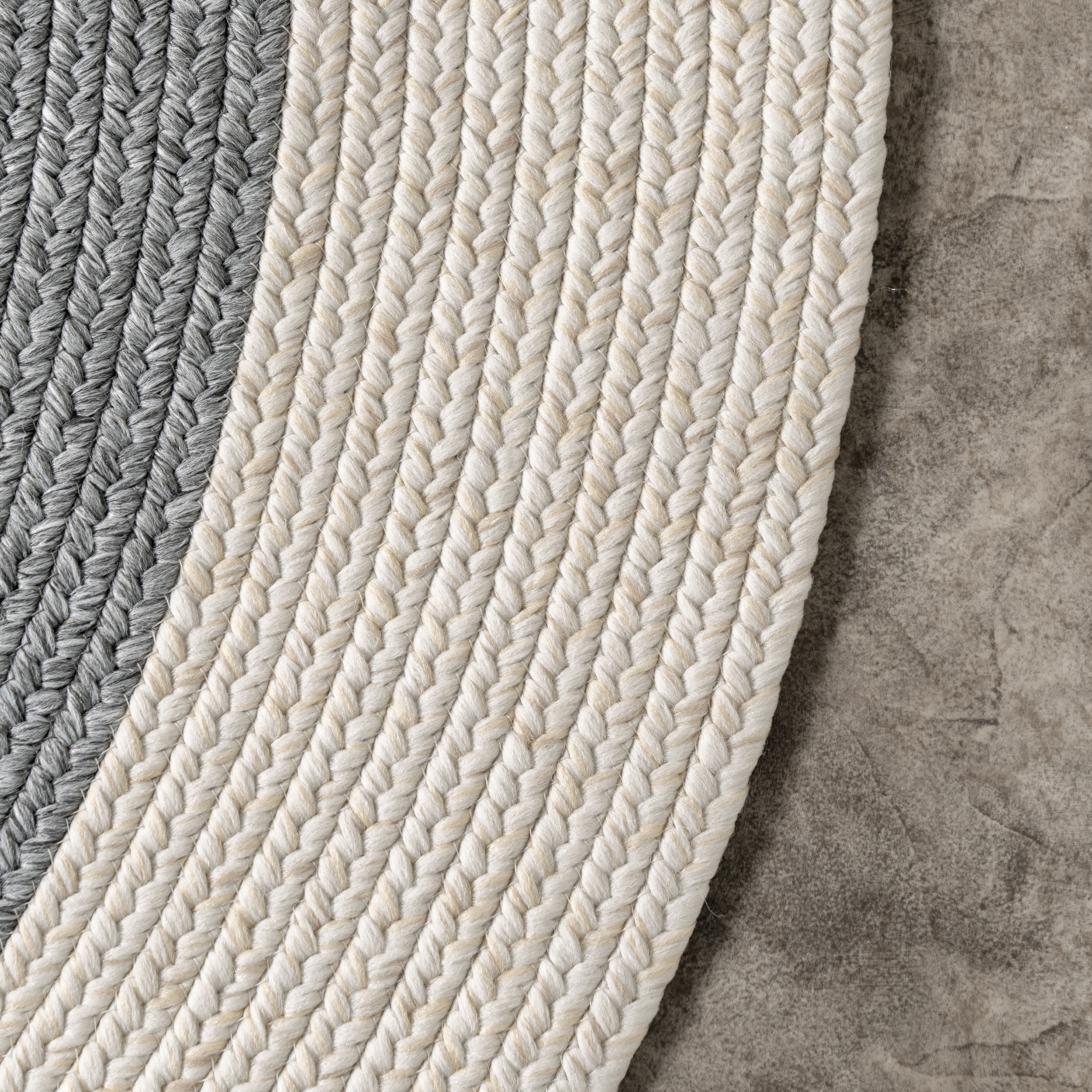 Indoor/Outdoor Braided Solid Border Delaine Area Rug - Image 5