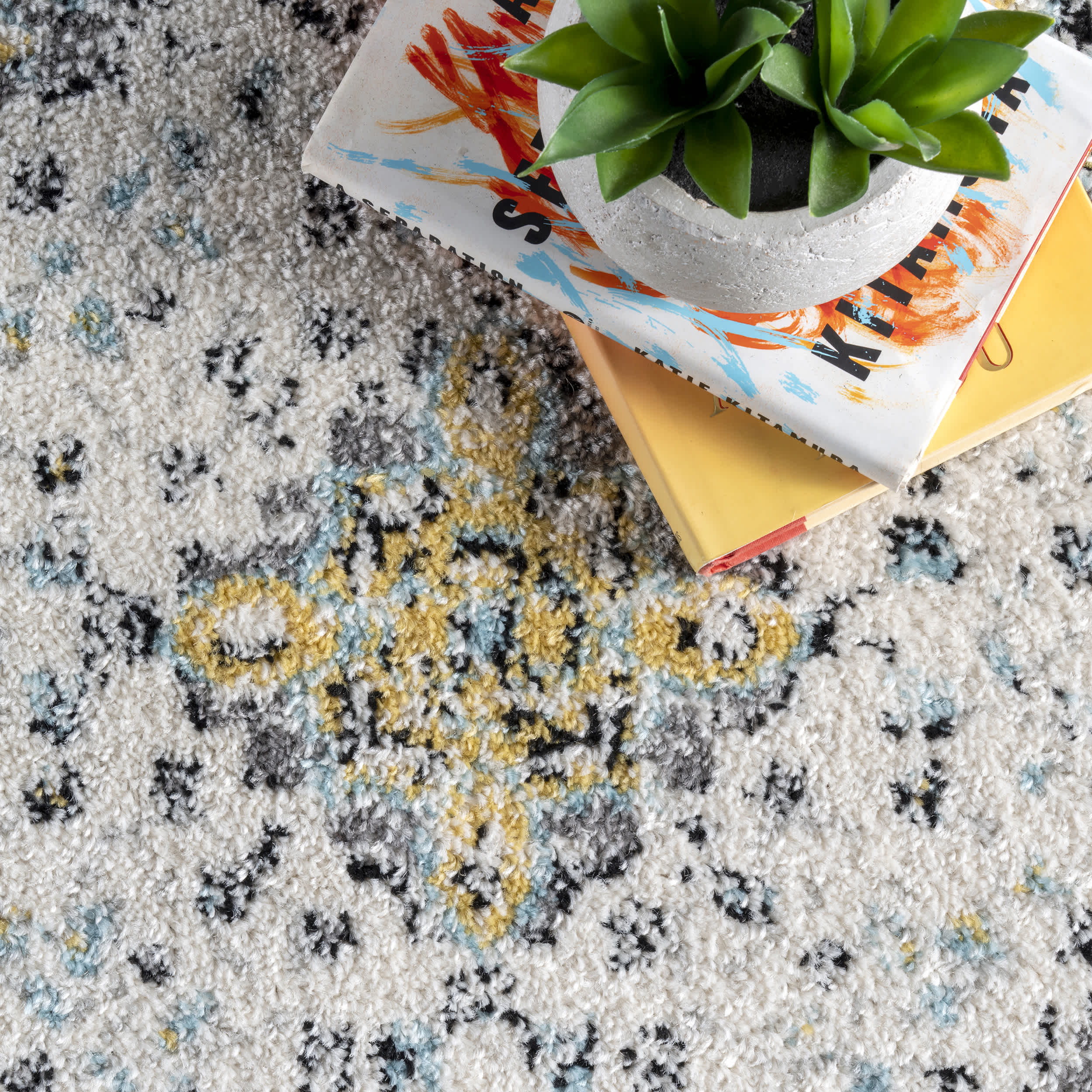 Traditional Medallion Verona Area Rug - Image 17